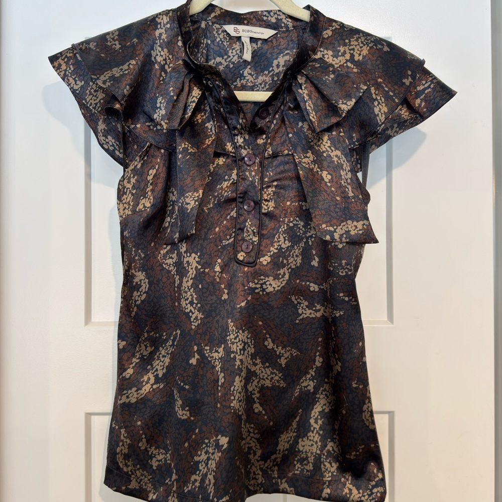 BCBGeneration Women's Black and Brown Patterned Blouse
